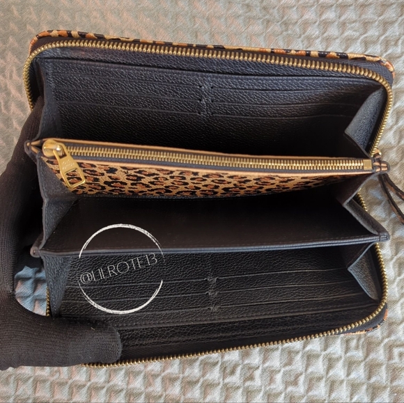 Louis Vuitton Wild At Heart Black Empreinte Zippy - Picture 8 of 17